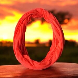 ⭐️ GAP. Neon salmon infinity scarf. Never worn